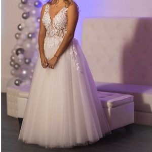 Jovani Sweet 16, Prom, or Wedding Dress Size 6 02840